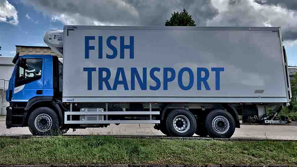 transportation seafood by refrigerated vehicles